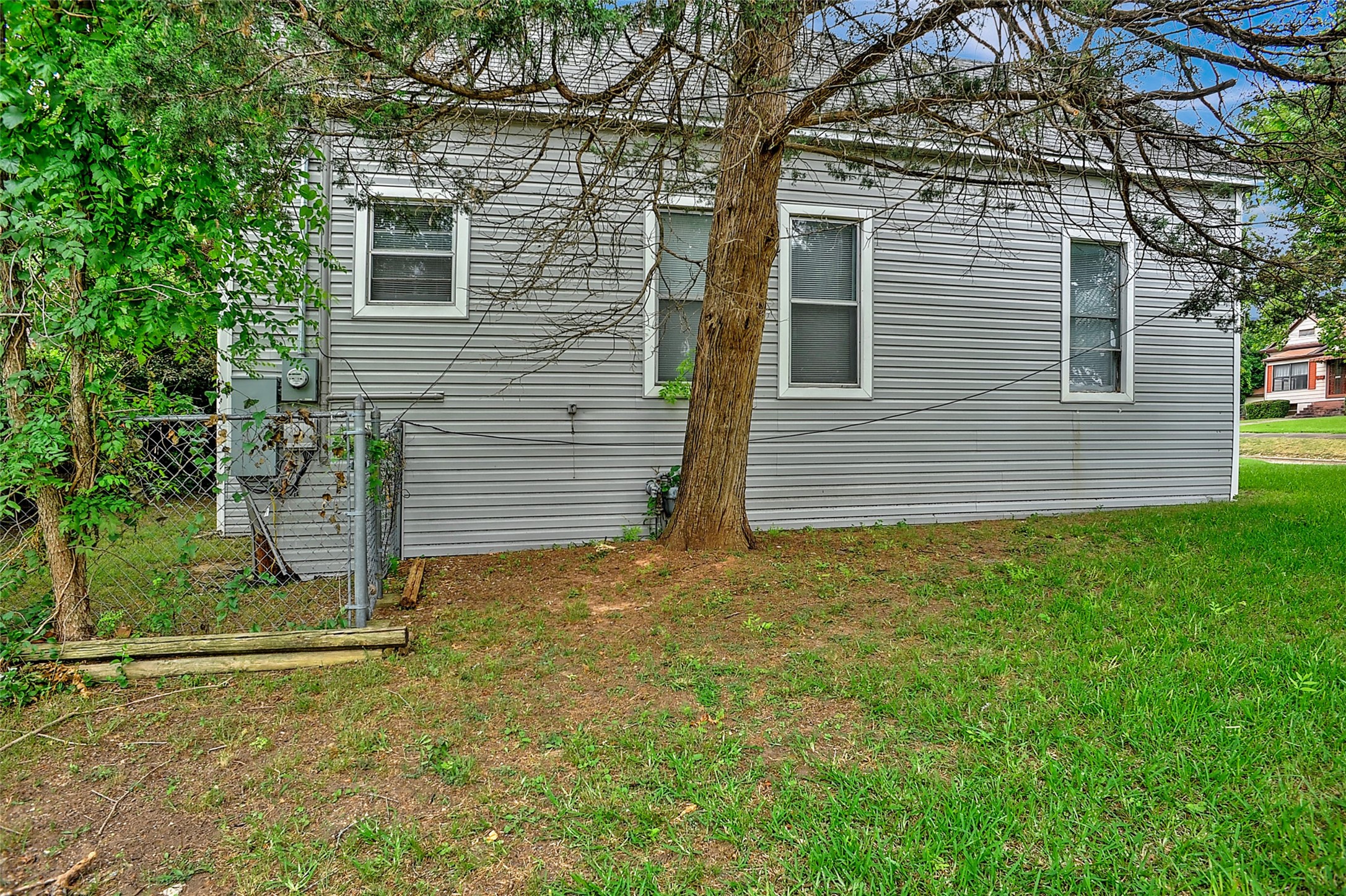 225 N Binkley Street Sherman TX 75092