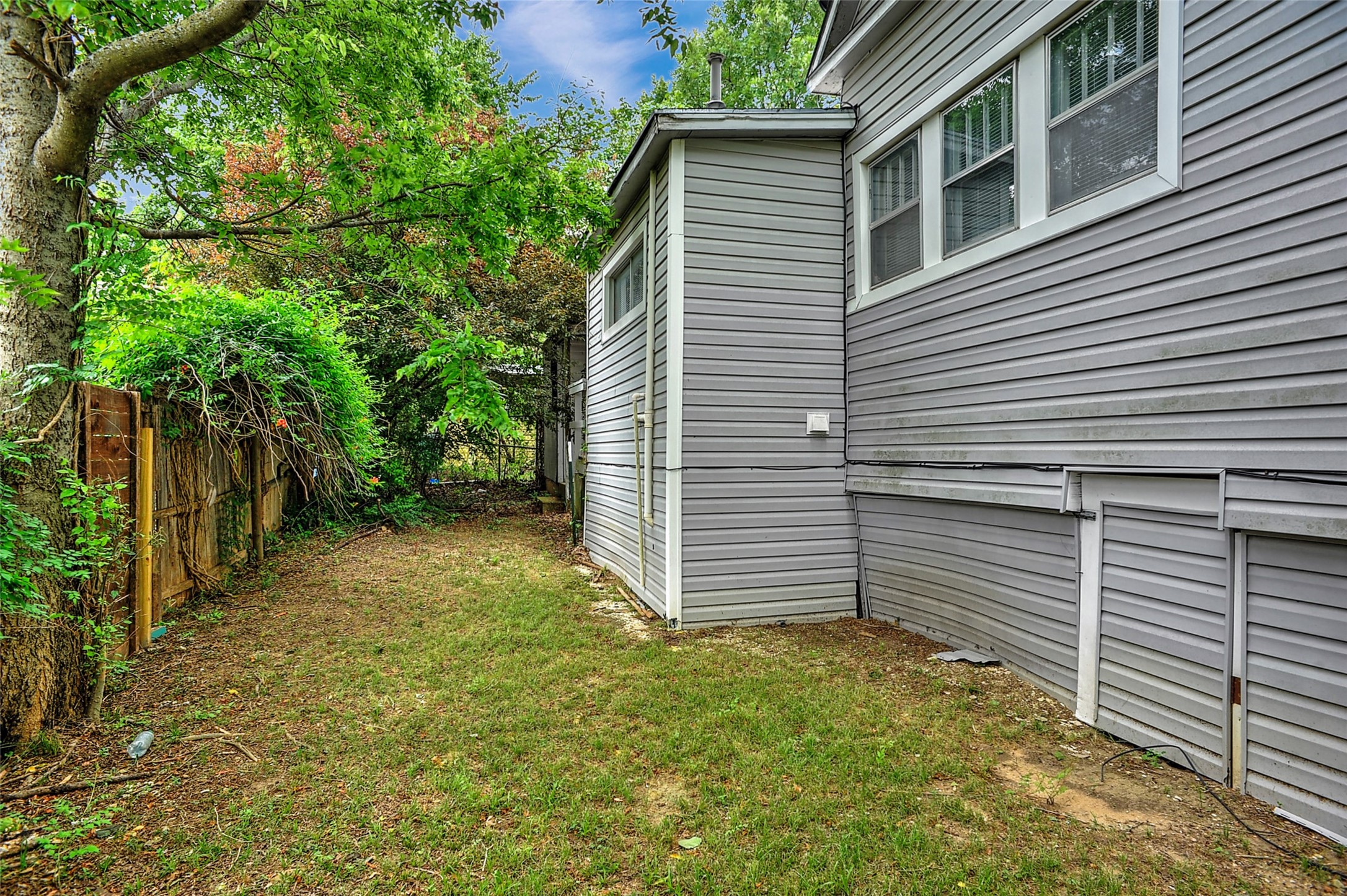 225 N Binkley Street Sherman TX 75092