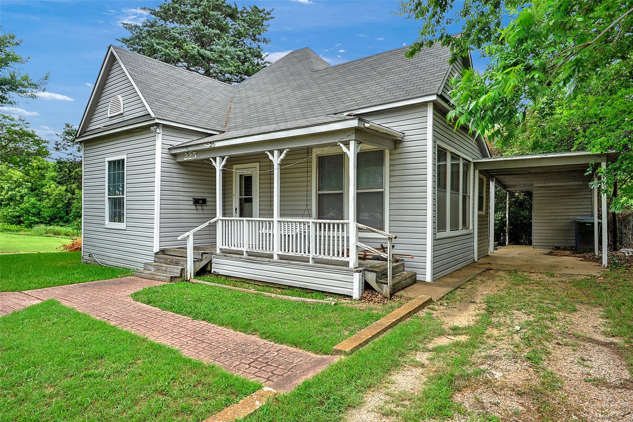 225 N Binkley Street Sherman TX 75092