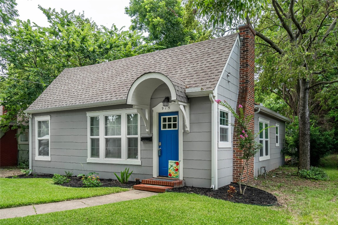 915 Panhandle Street Denton TX 76201