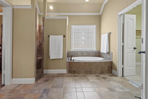 1666 Plum Creek Drive Midlothian TX 76065