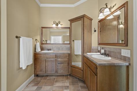 1666 Plum Creek Drive Midlothian TX 76065