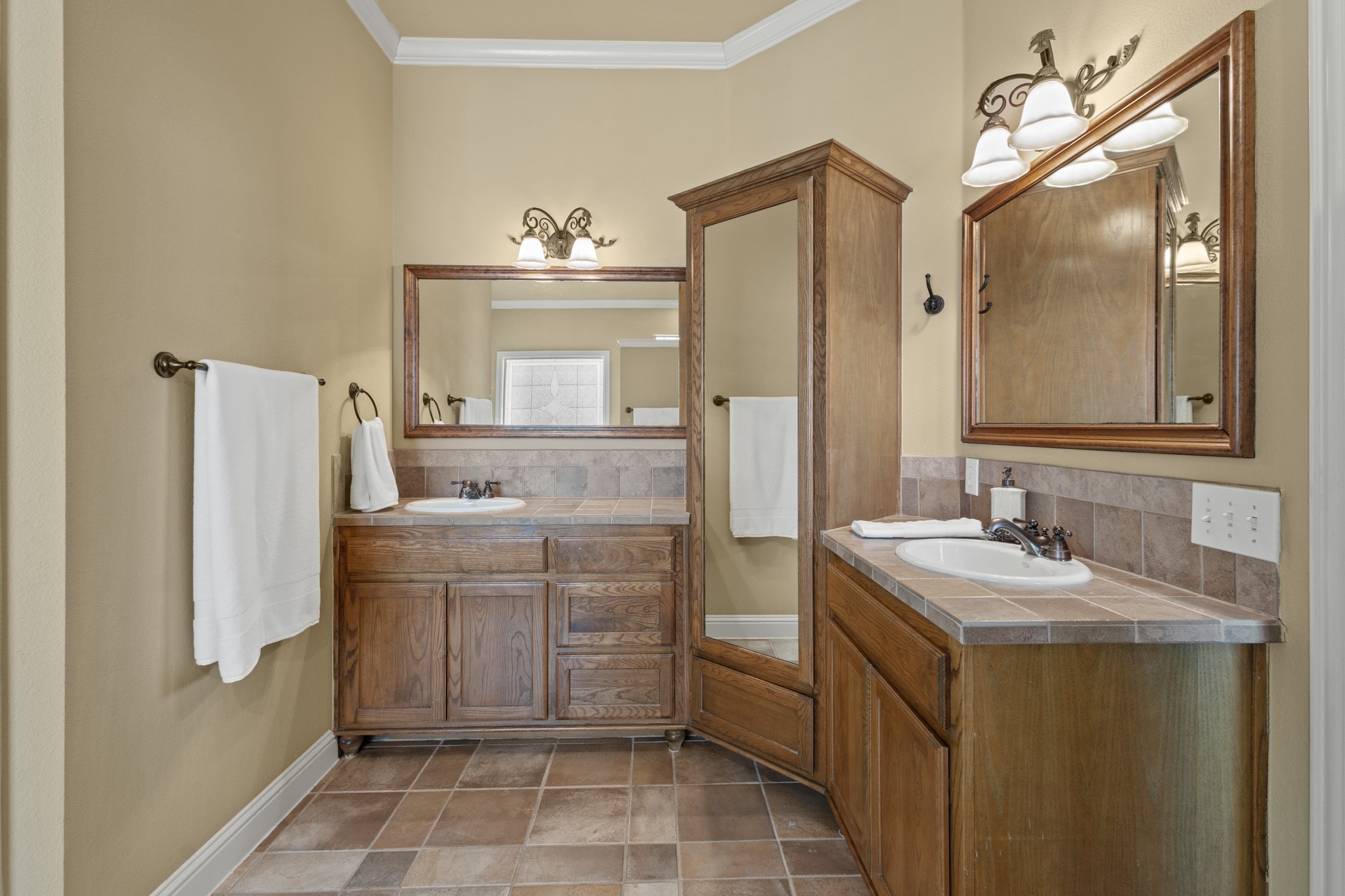 1666 Plum Creek Drive Midlothian TX 76065