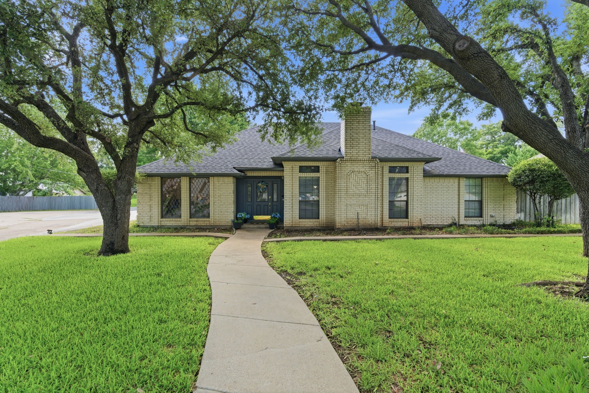 4625 Hillside Drive North Richland Hills TX 76180