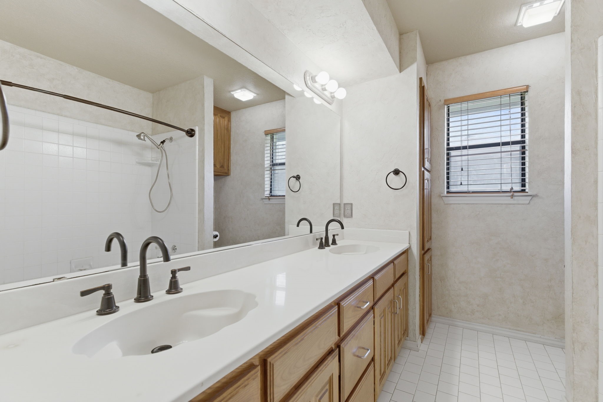 4625 Hillside Drive North Richland Hills TX 76180