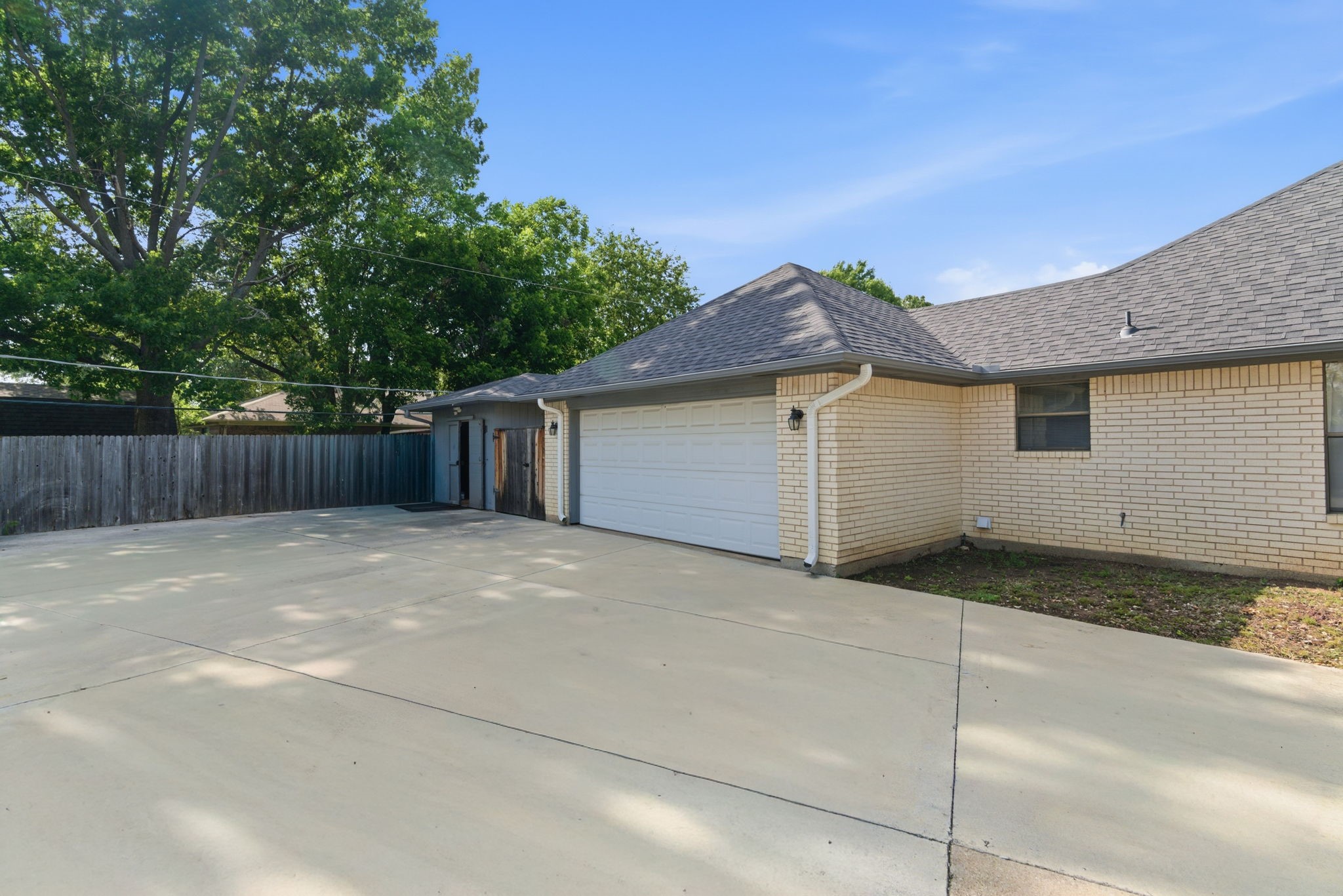4625 Hillside Drive North Richland Hills TX 76180