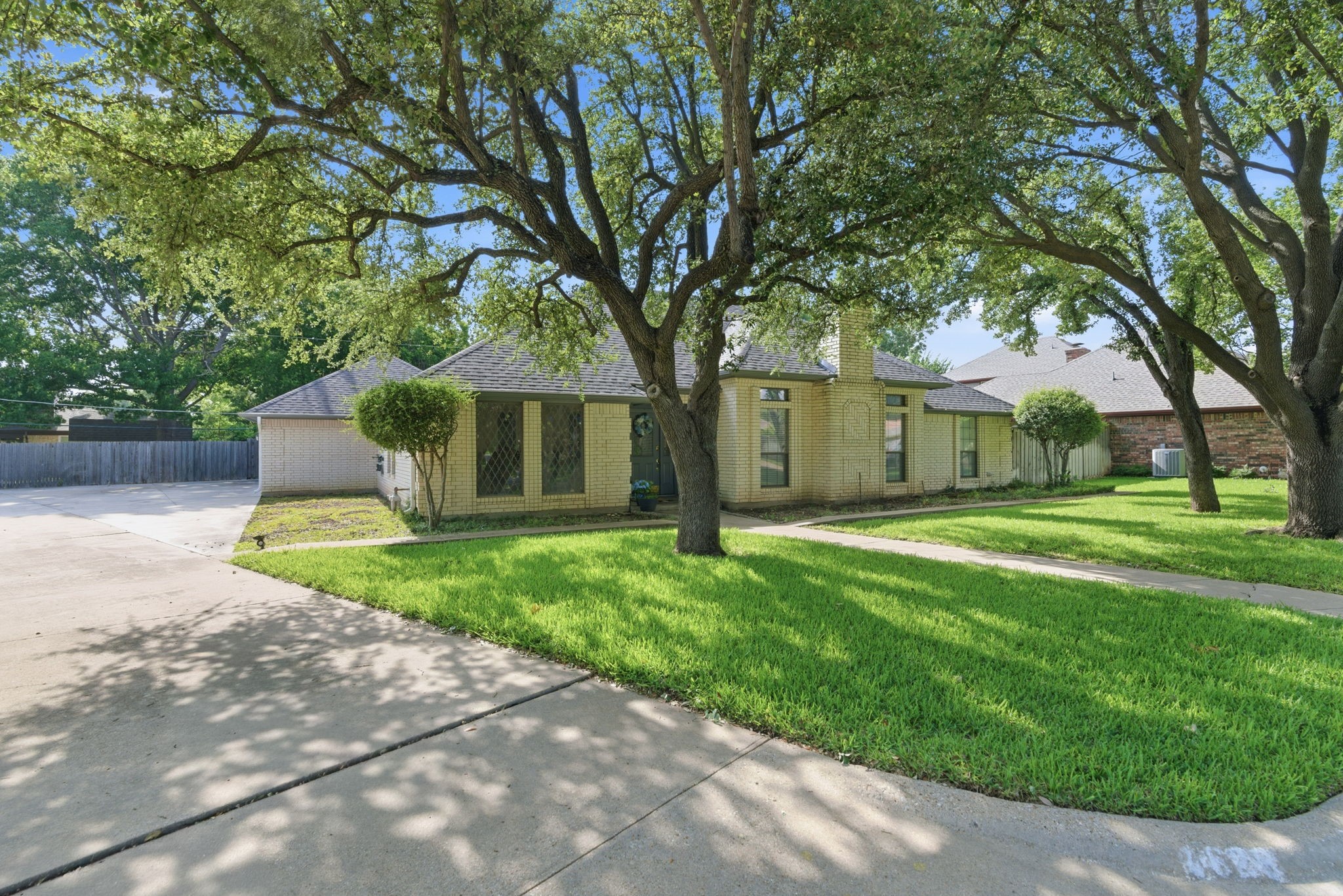 4625 Hillside Drive North Richland Hills TX 76180