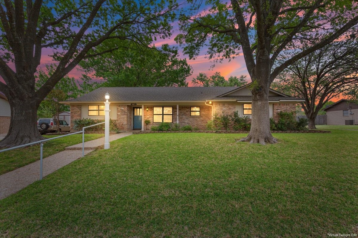 357 S Lindenwood Hewitt TX 76643