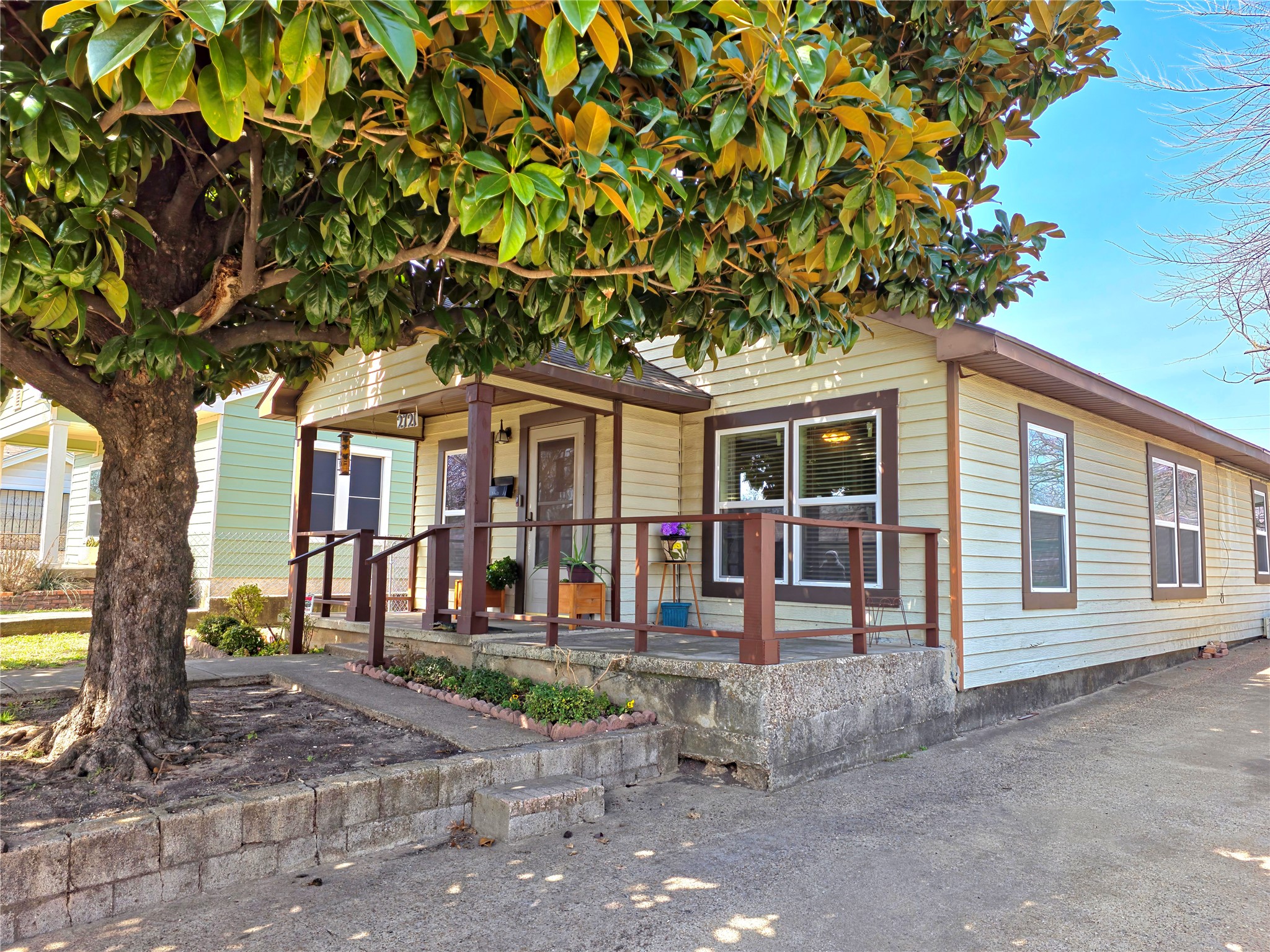 2721 Sharon Street Dallas TX 75211