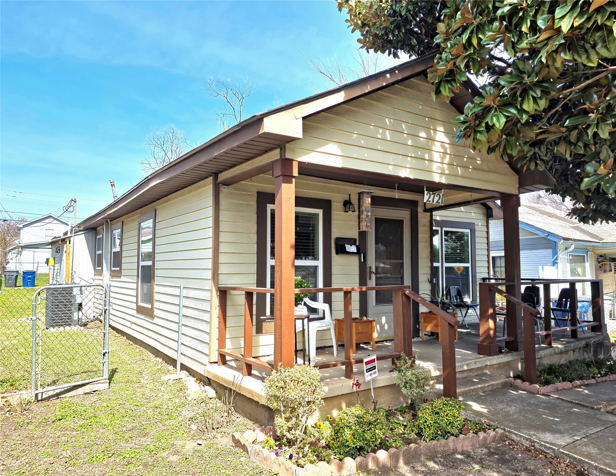 2721 Sharon Street Dallas TX 75211