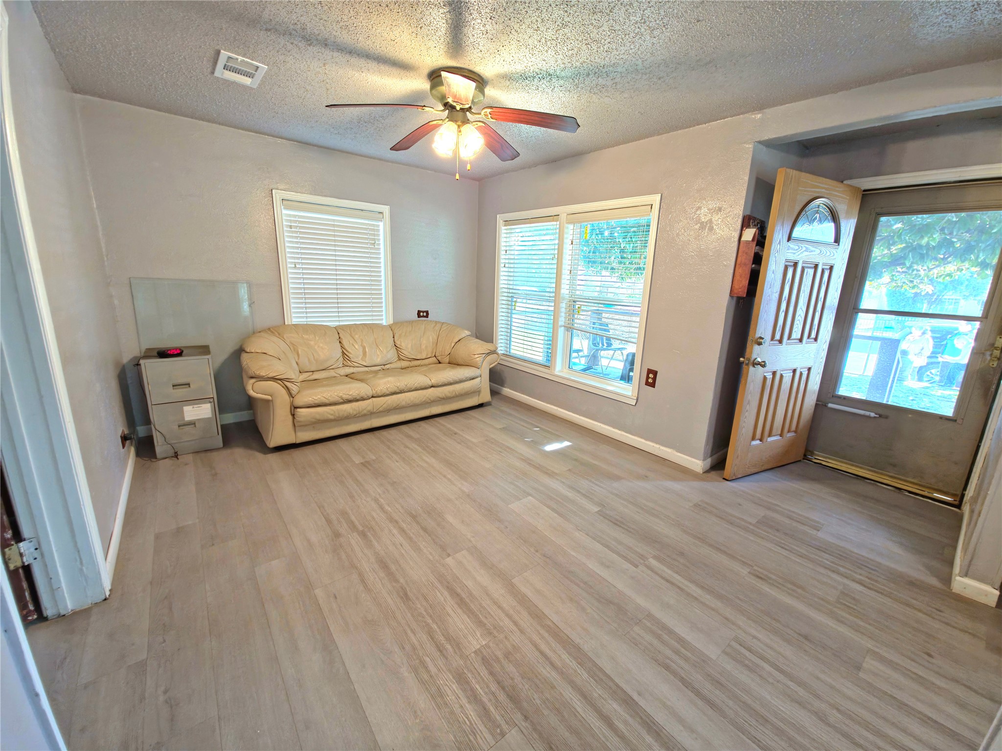 2721 Sharon Street Dallas TX 75211