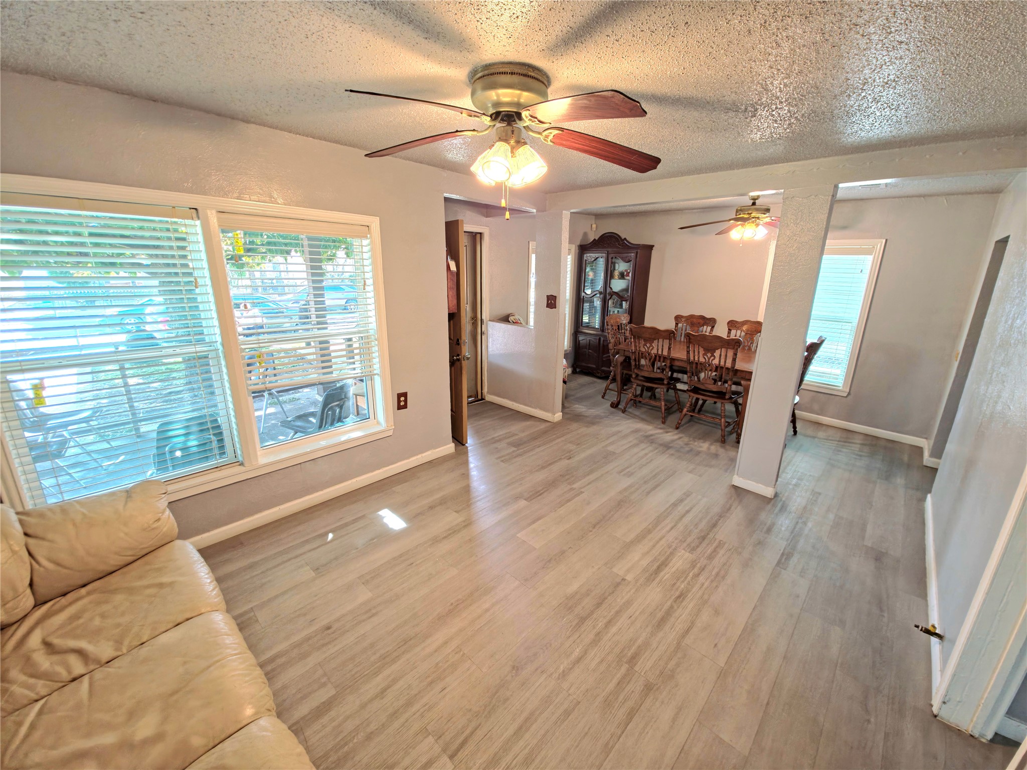 2721 Sharon Street Dallas TX 75211
