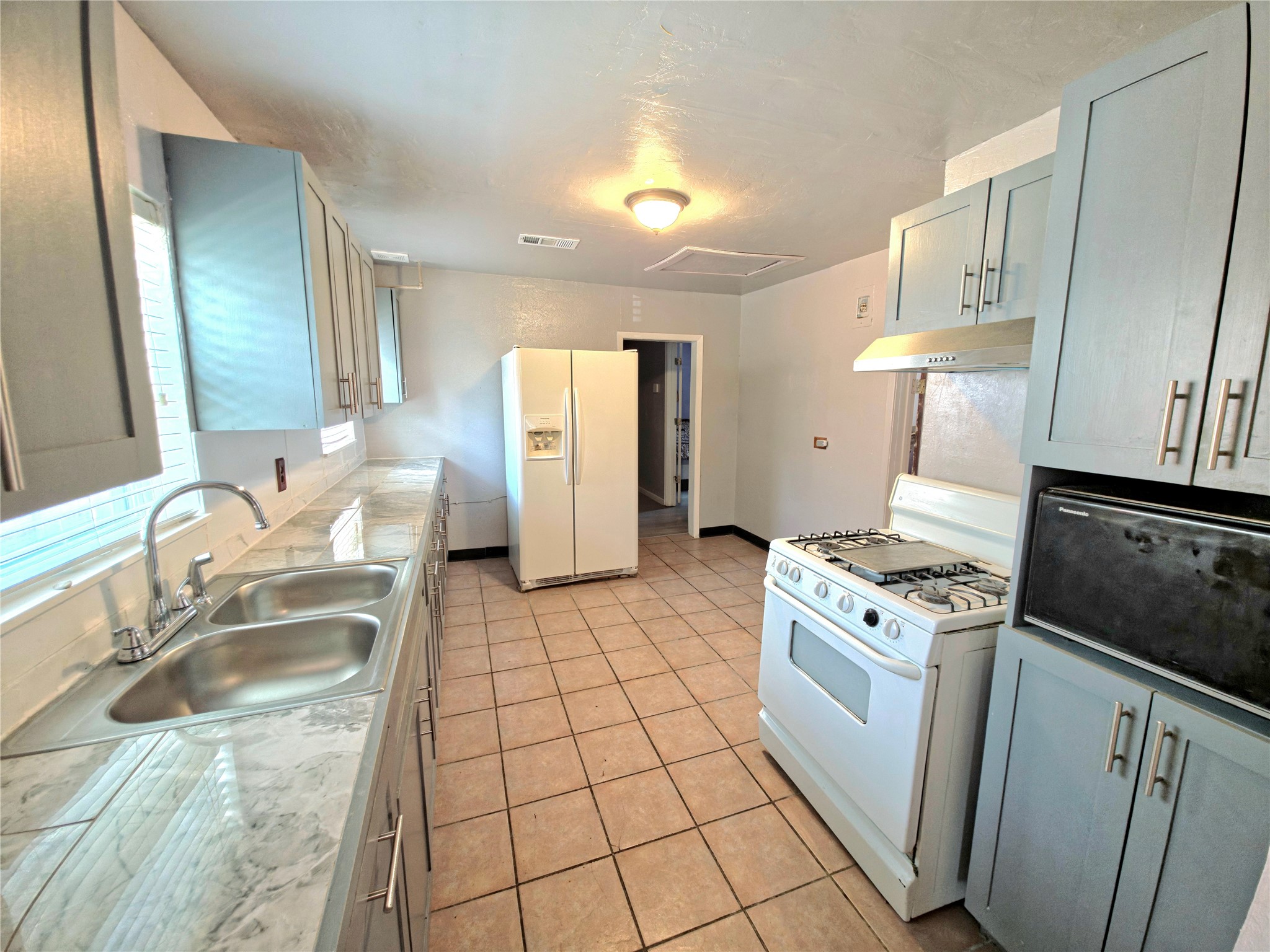 2721 Sharon Street Dallas TX 75211