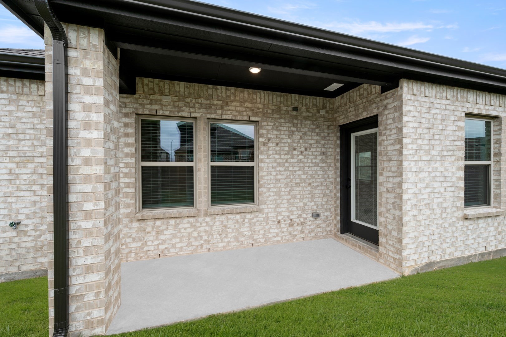 6708 Rosby Avenue Fort Worth TX 76123
