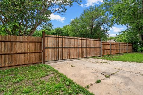 2221 S Park Avenue Waco TX 76706