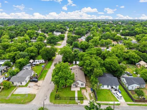 2221 S Park Avenue Waco TX 76706
