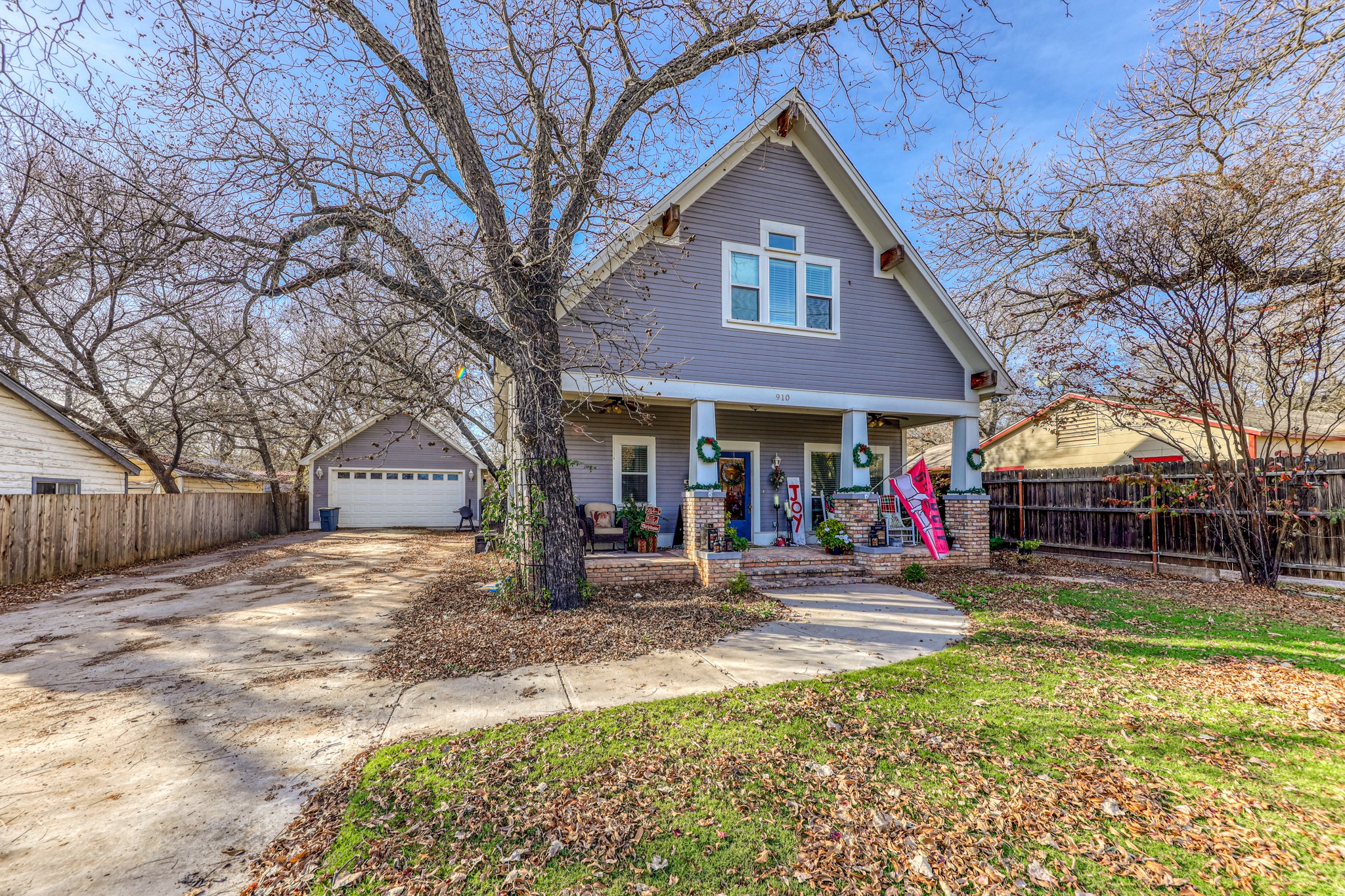 910 S Brazos Street Weatherford TX 76086