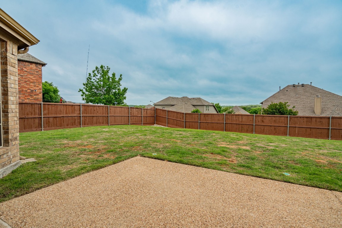 11909 Drummond Lane Fort Worth TX 76108