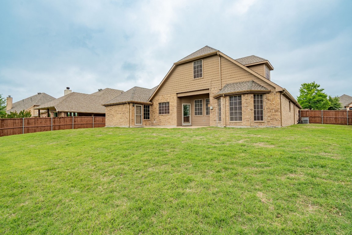 11909 Drummond Lane Fort Worth TX 76108