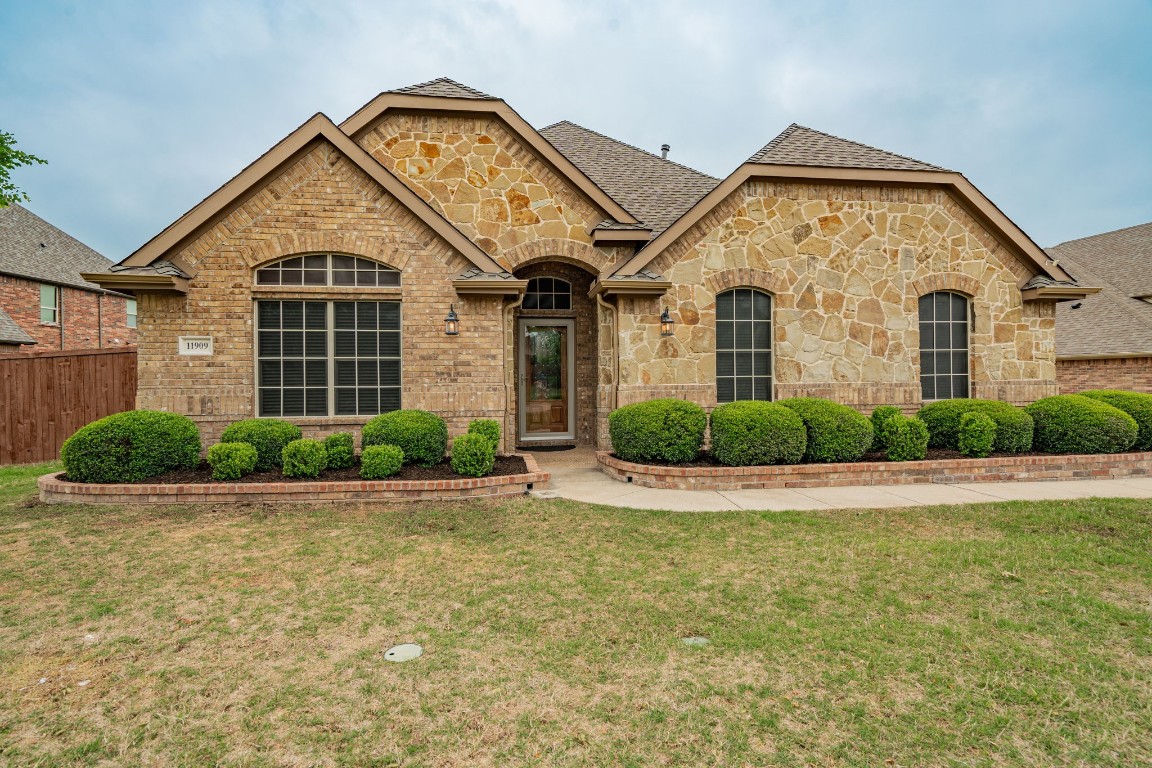 11909 Drummond Lane Fort Worth TX 76108