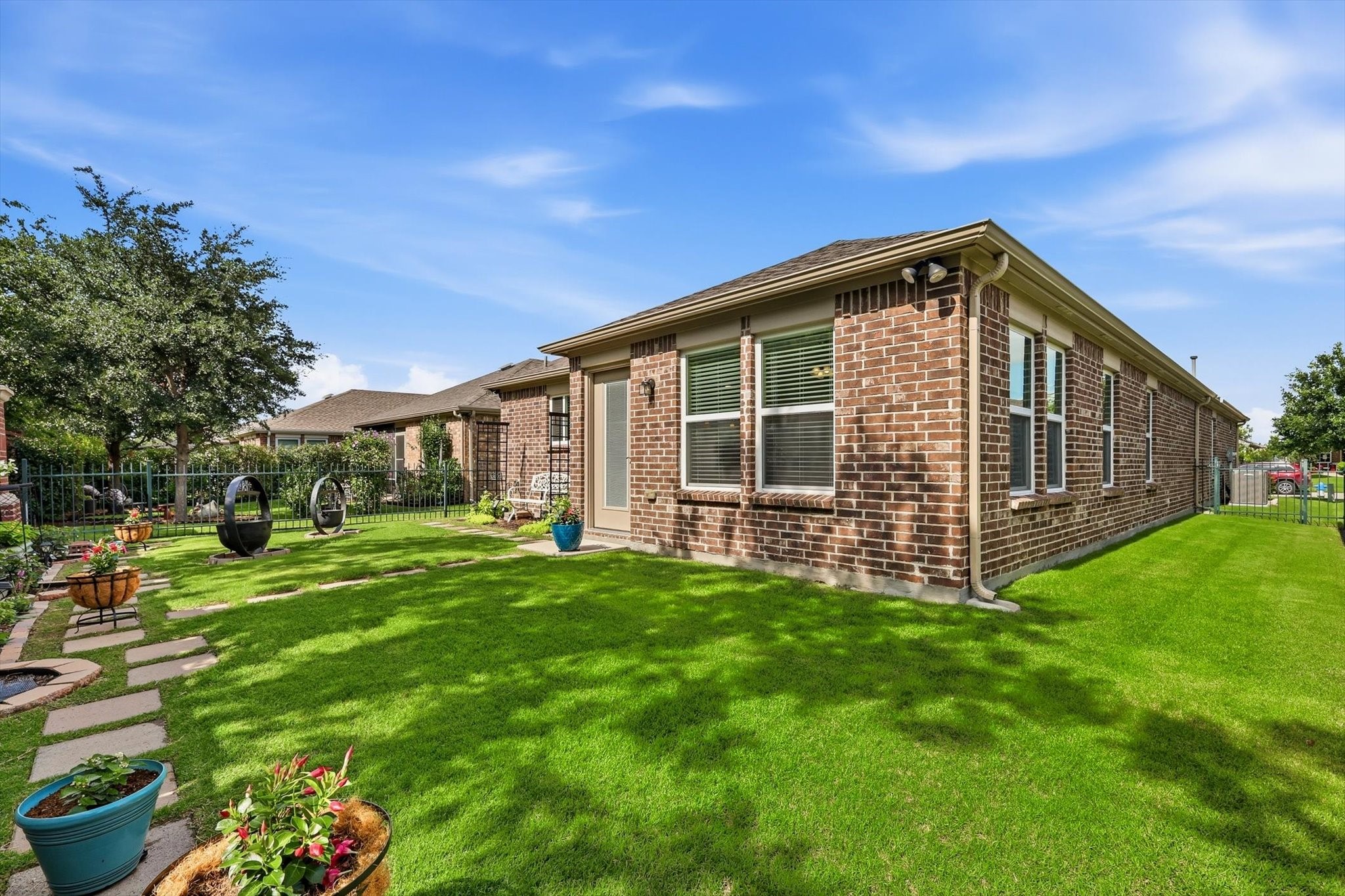 8915 Twin Pines Lane Frisco TX 75036