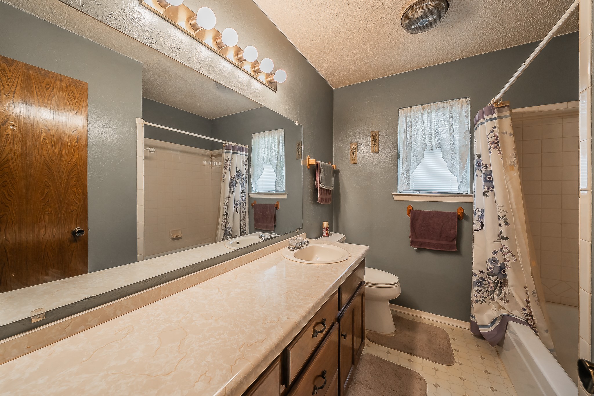 500 Emerson Drive Euless TX 76039