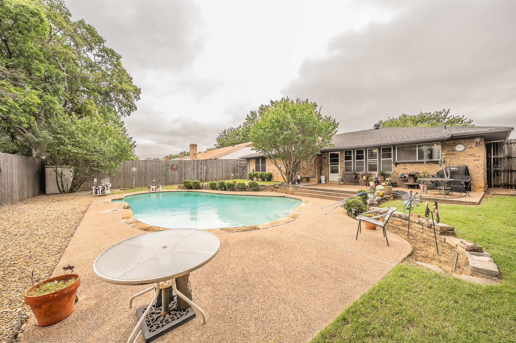 500 Emerson Drive Euless TX 76039