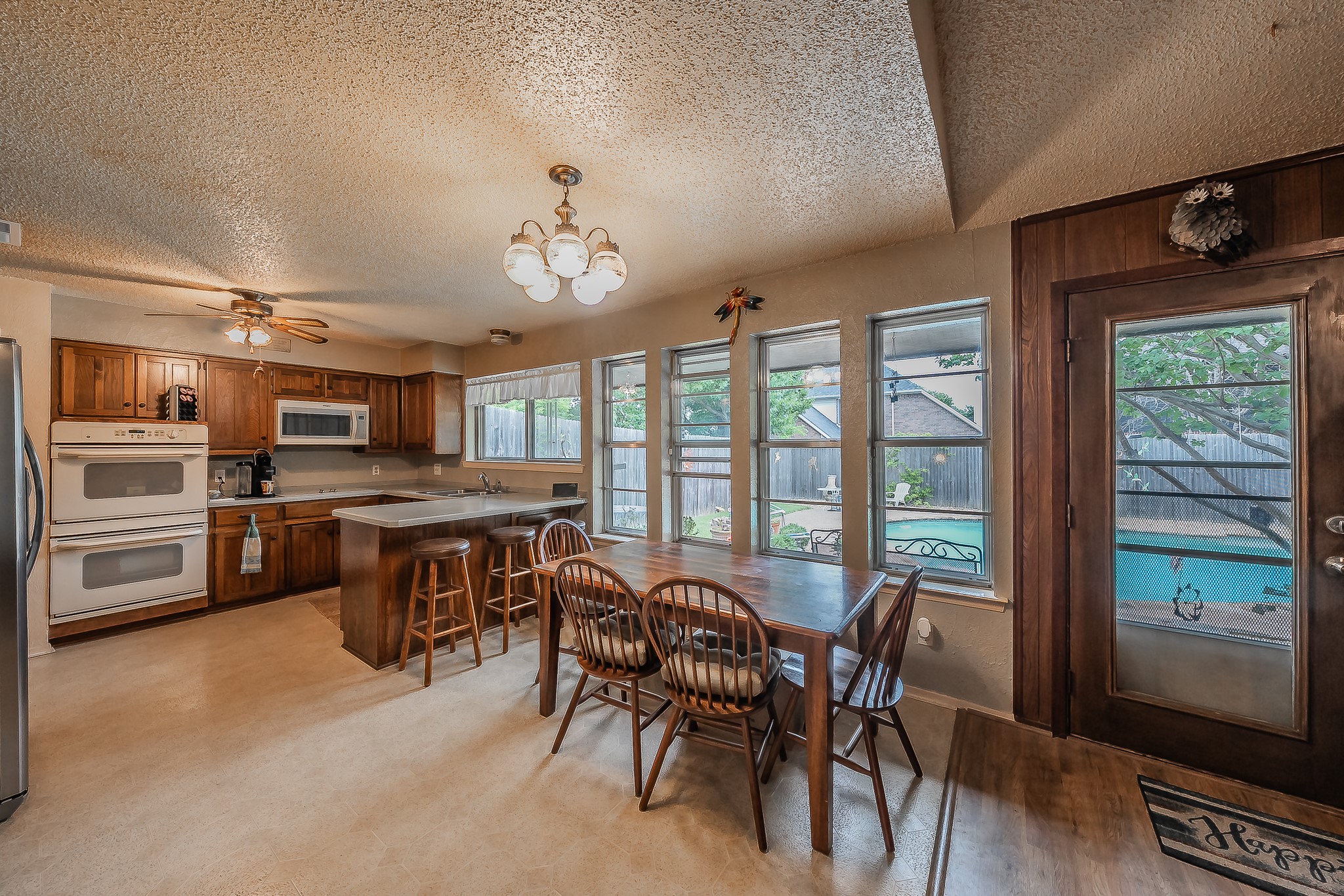 500 Emerson Drive Euless TX 76039