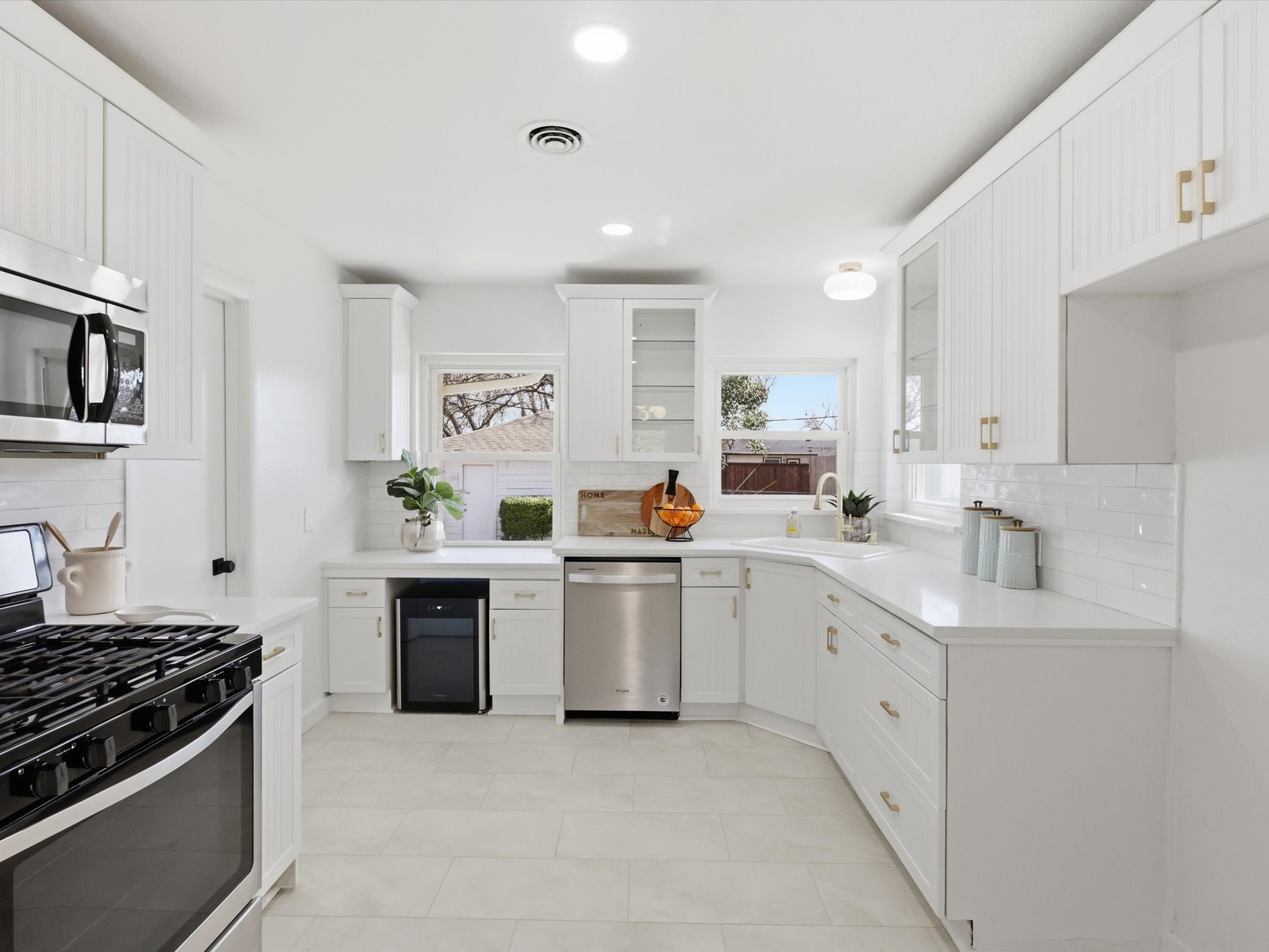 10322 Pinecrest Drive Dallas TX 75228