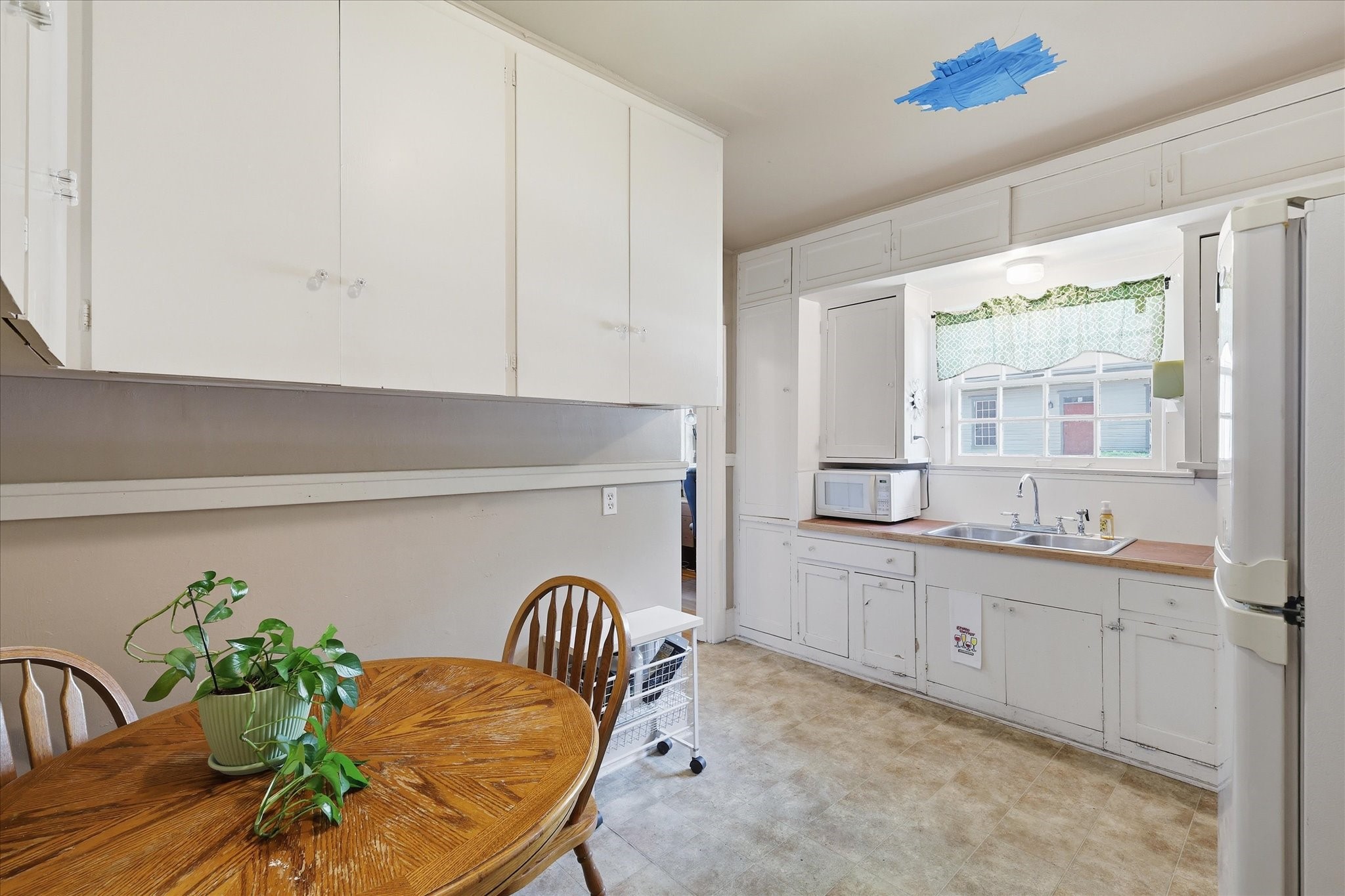 1306 N Locust Street Denton TX 76201