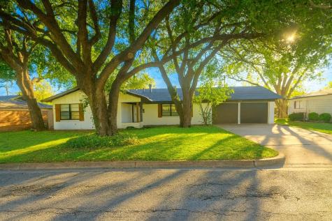 2120 Nottingham Boulevard Fort Worth TX 76112