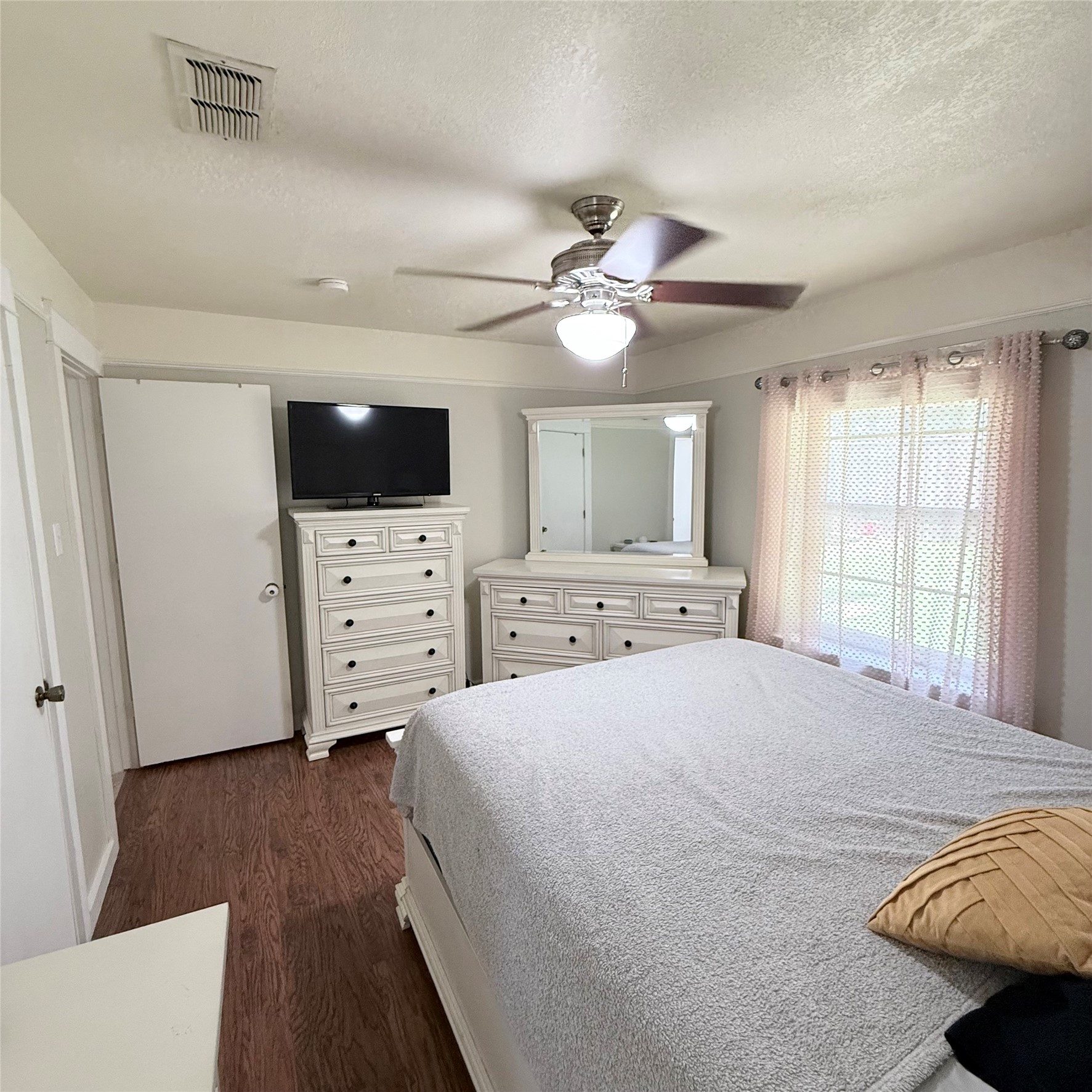 6425 Old Mill Circle Watauga TX 76148