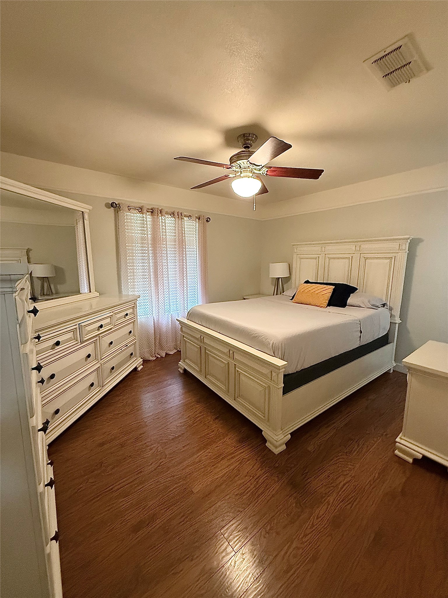 6425 Old Mill Circle Watauga TX 76148