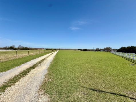 20762 Fm 740 Forney TX 75126