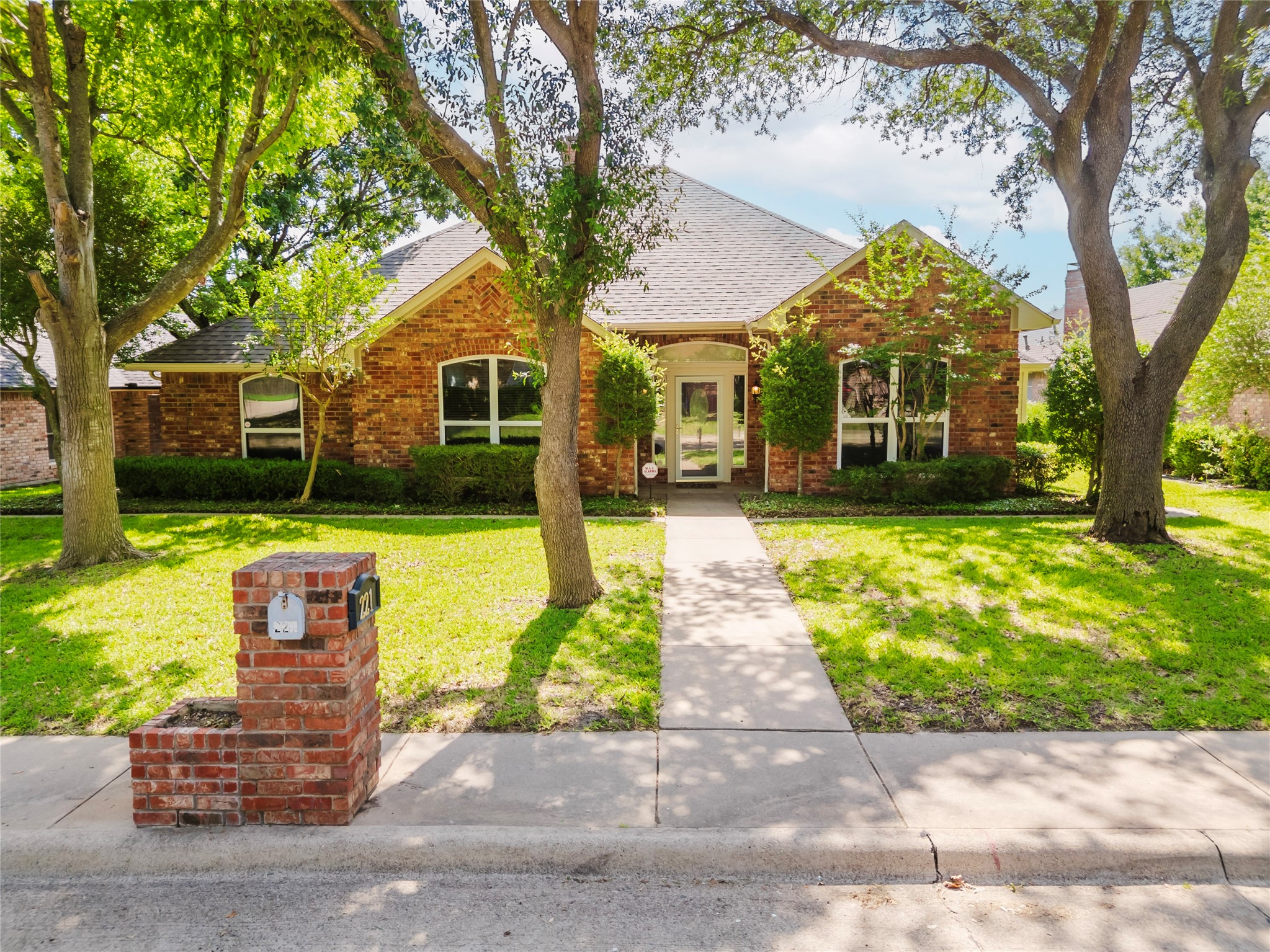 221 Sioux Drive Waxahachie TX 75165