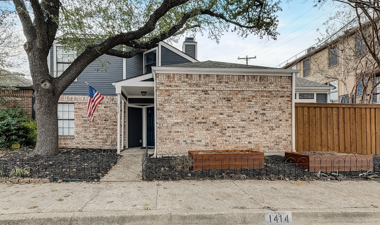 1414 Villars Street Dallas TX 75204