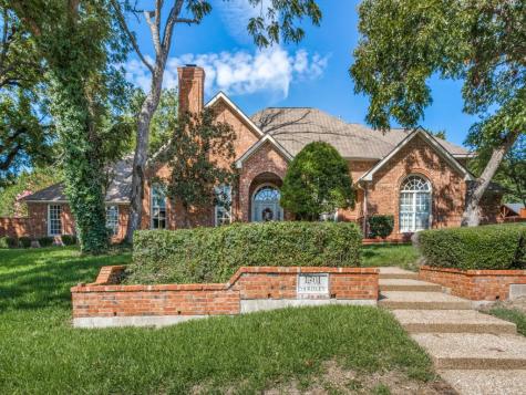1301 Yardley Place Desoto TX 75115