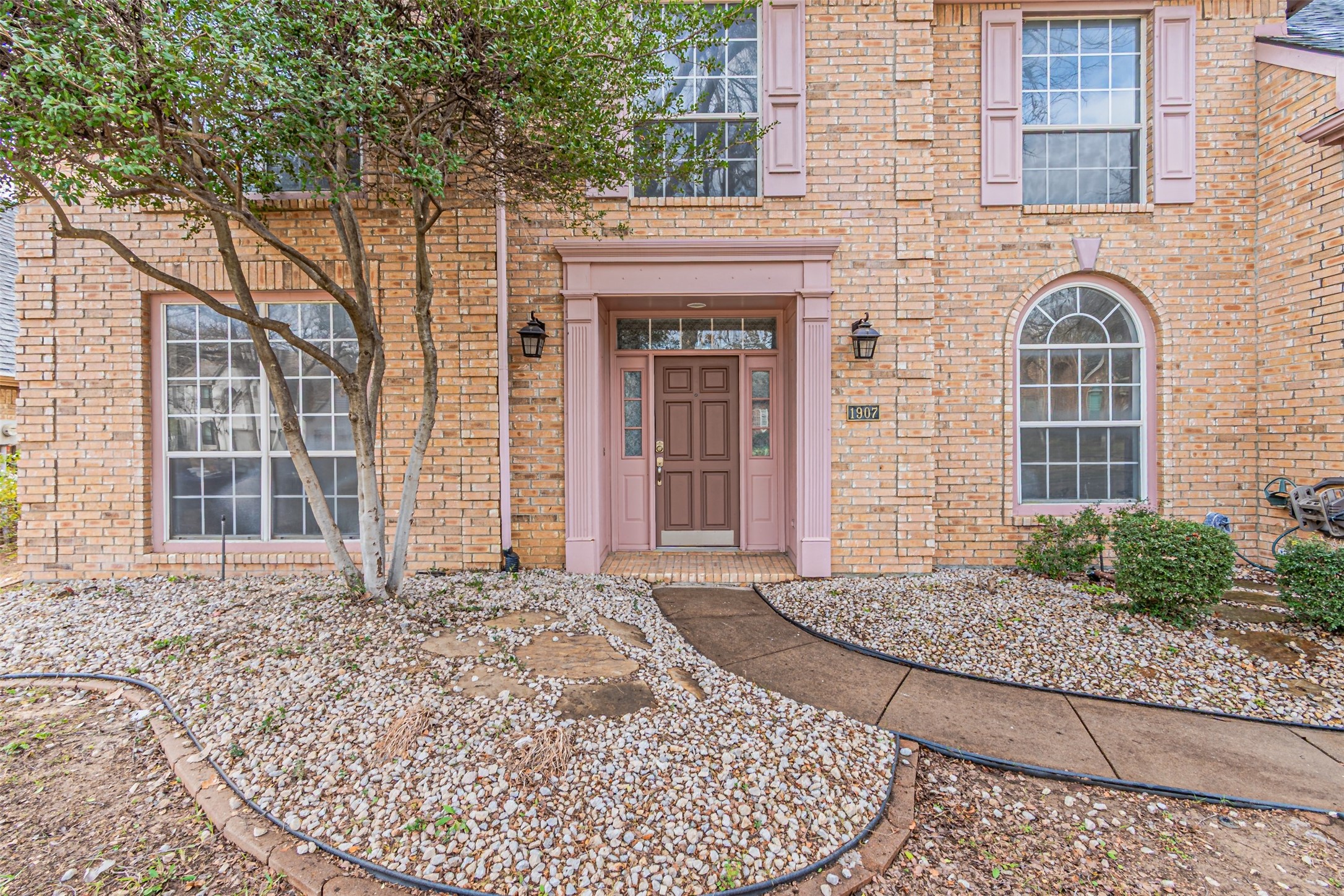 1907 New Haven Road Grapevine TX 76051
