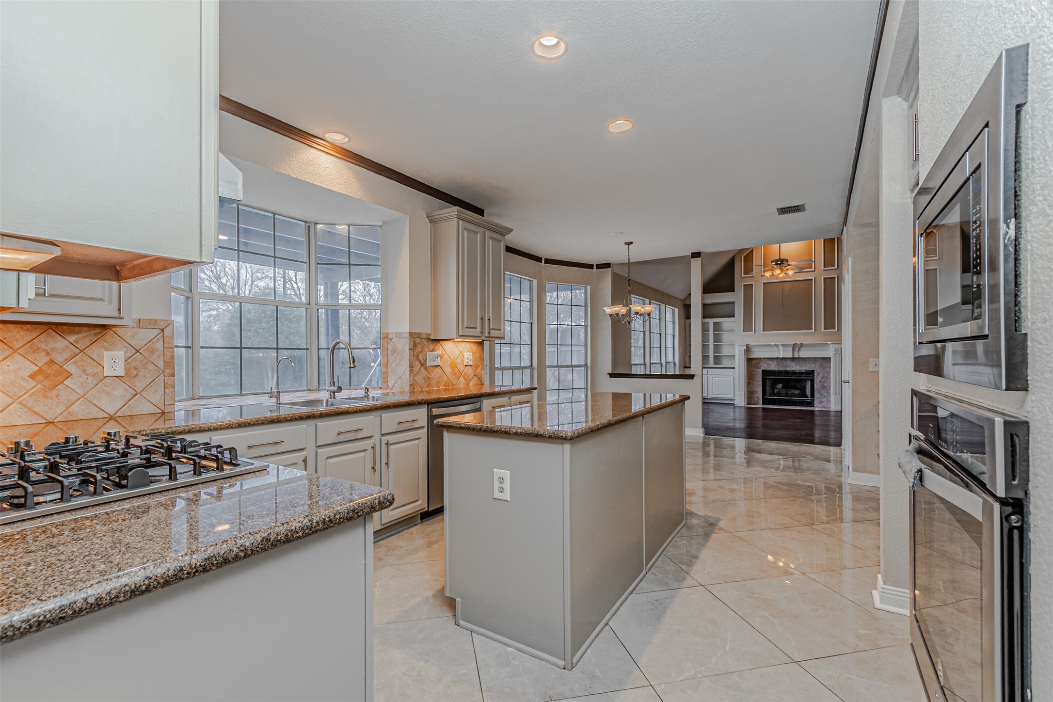 1907 New Haven Road Grapevine TX 76051