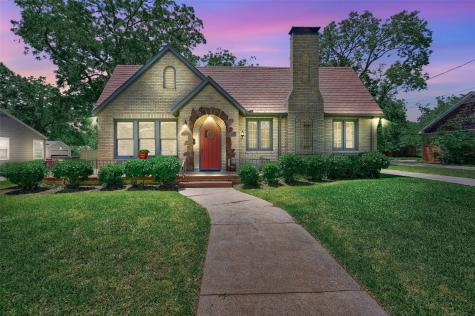 1112 N Woods Street Sherman TX 75092