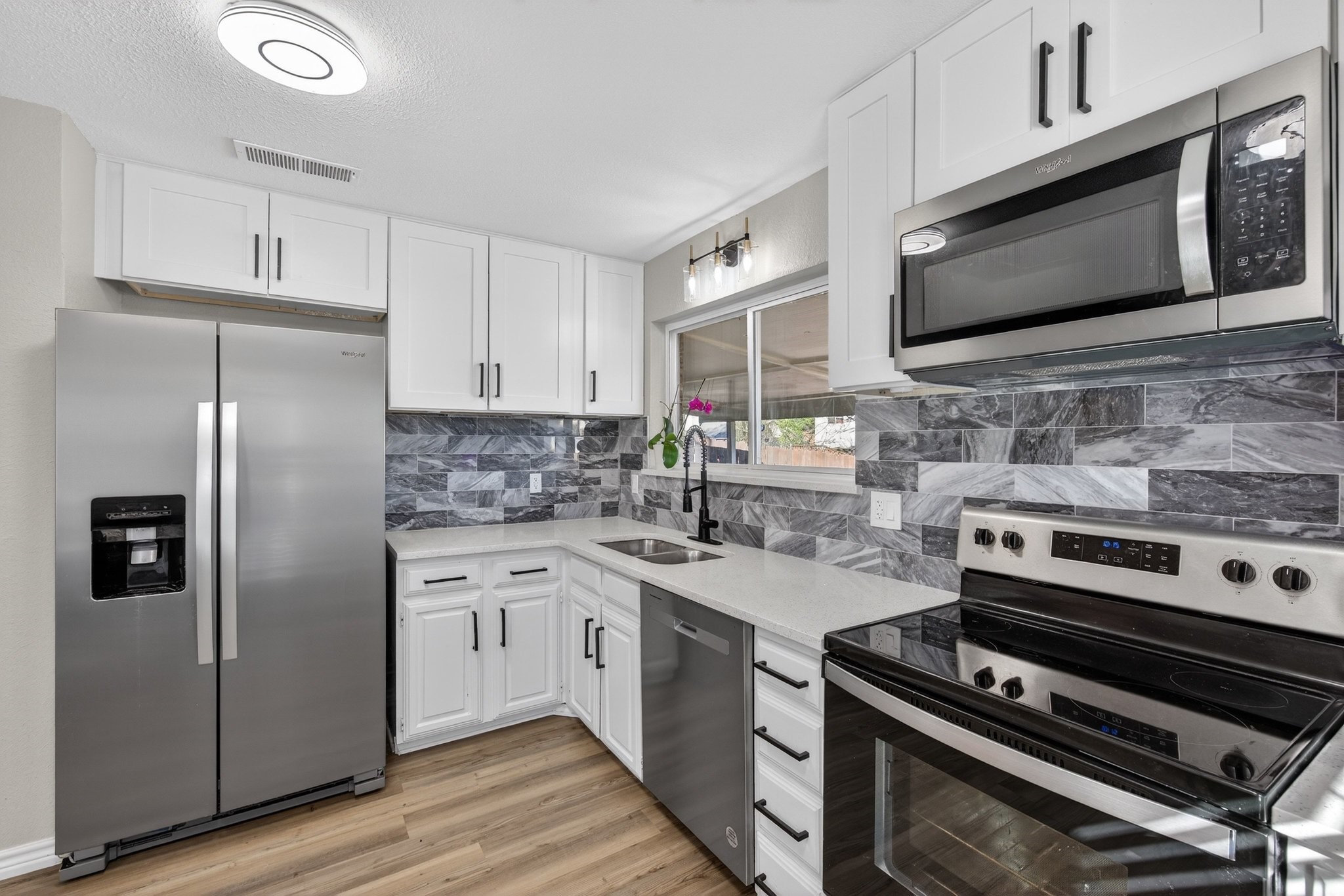 1845 Chisolm Trail Lewisville TX 75077