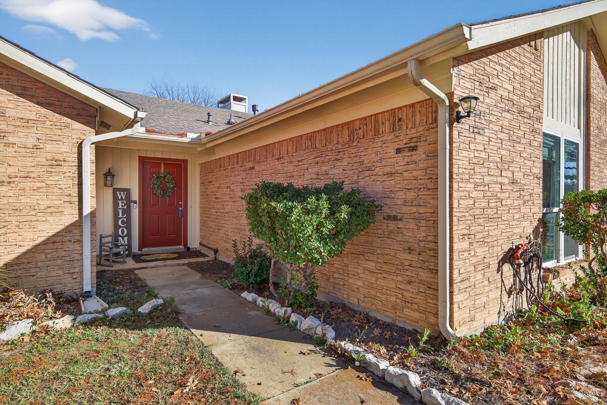 1845 Chisolm Trail Lewisville TX 75077