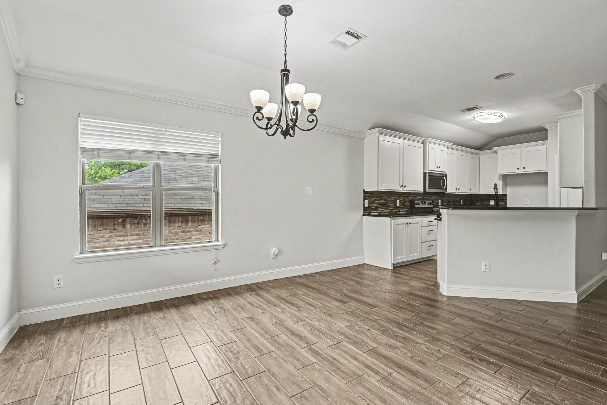 808 N Ridge Drive White Settlement TX 76108