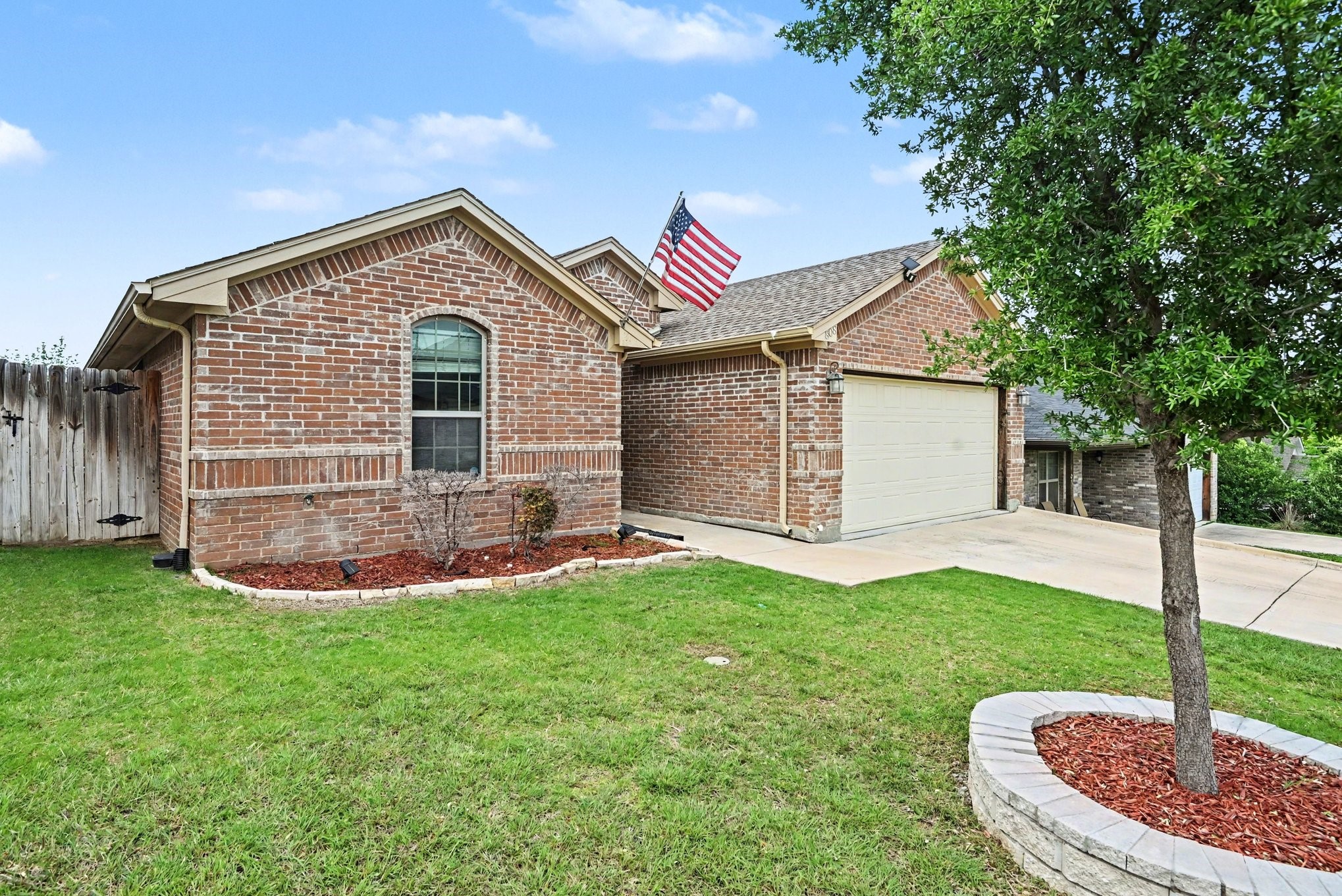 808 N Ridge Drive White Settlement TX 76108