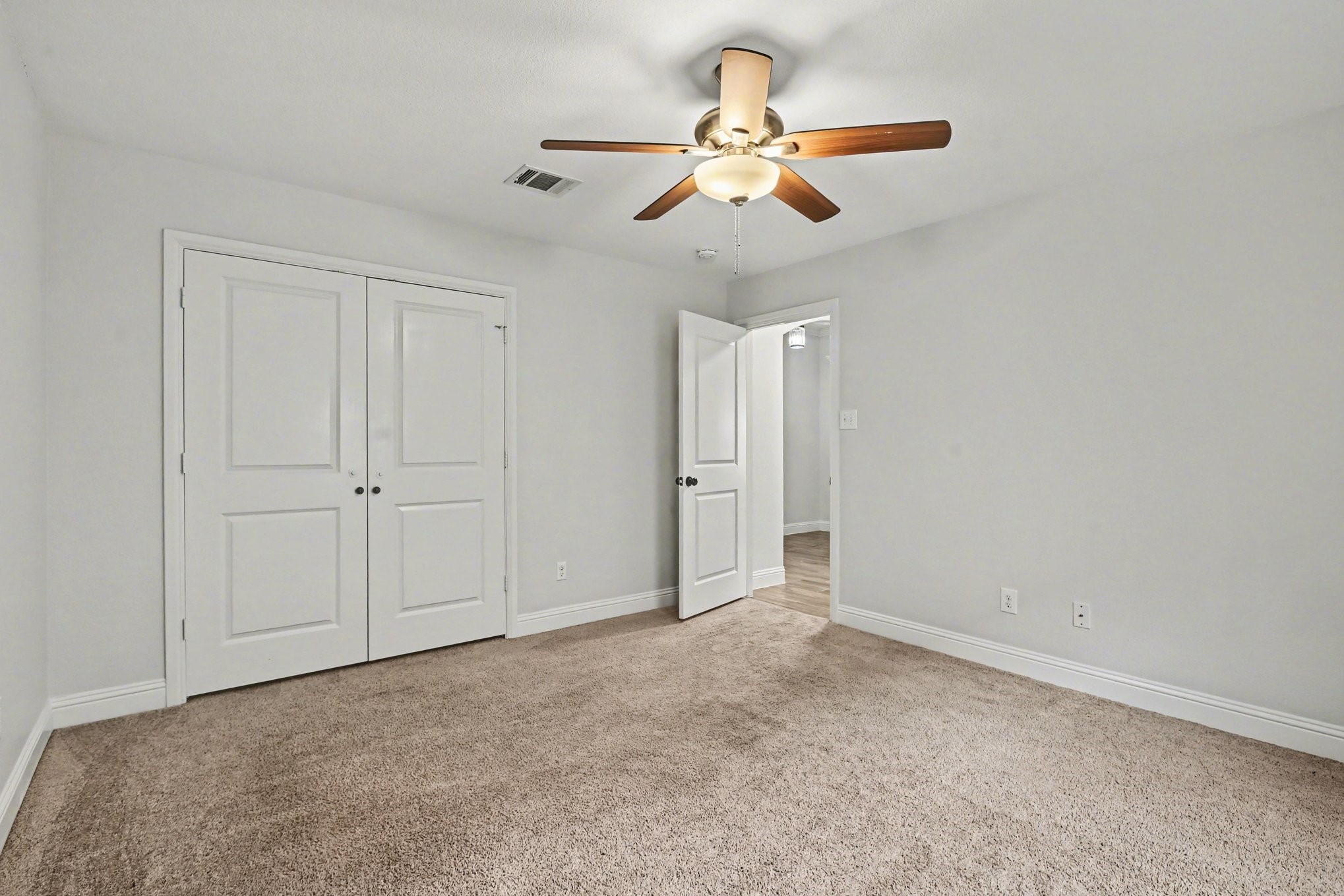808 N Ridge Drive White Settlement TX 76108