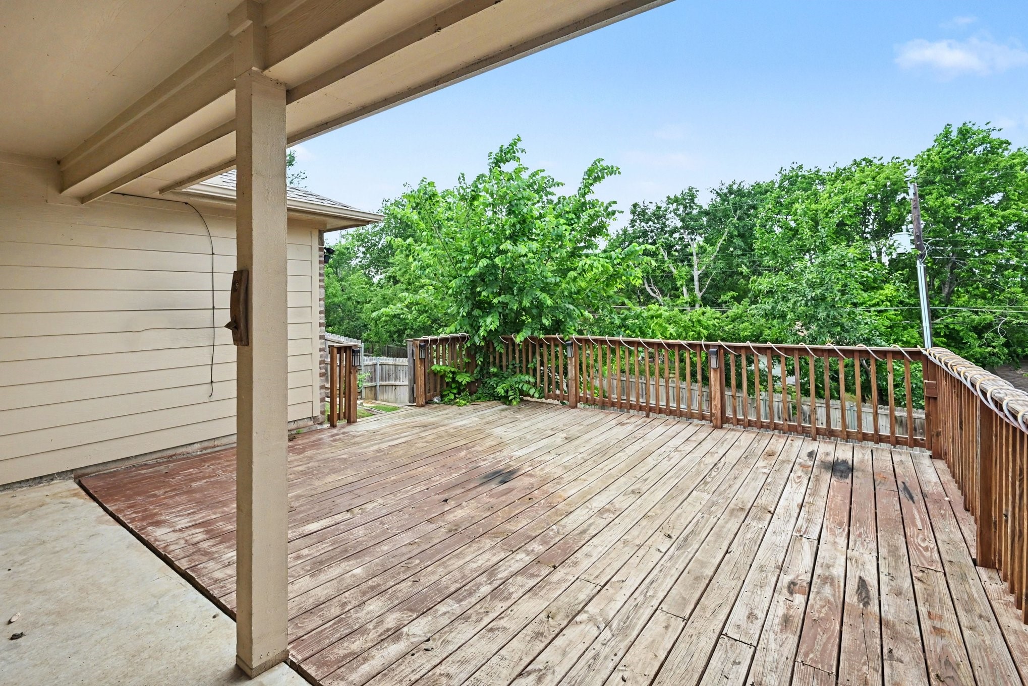 808 N Ridge Drive White Settlement TX 76108