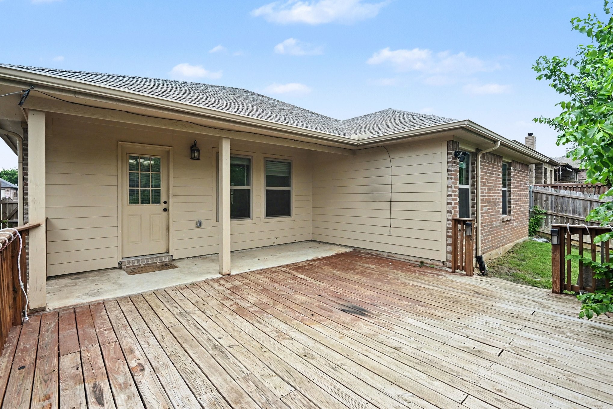 808 N Ridge Drive White Settlement TX 76108