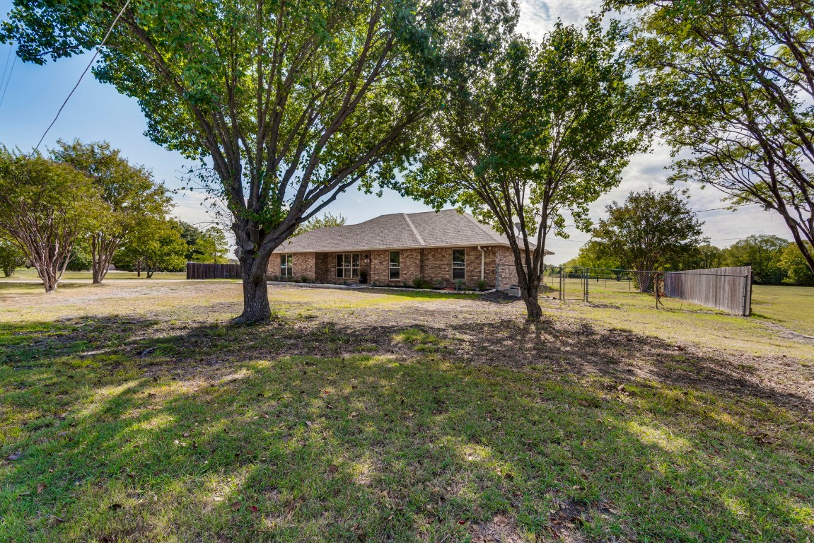 522 Farrar Road Waxahachie TX 75165