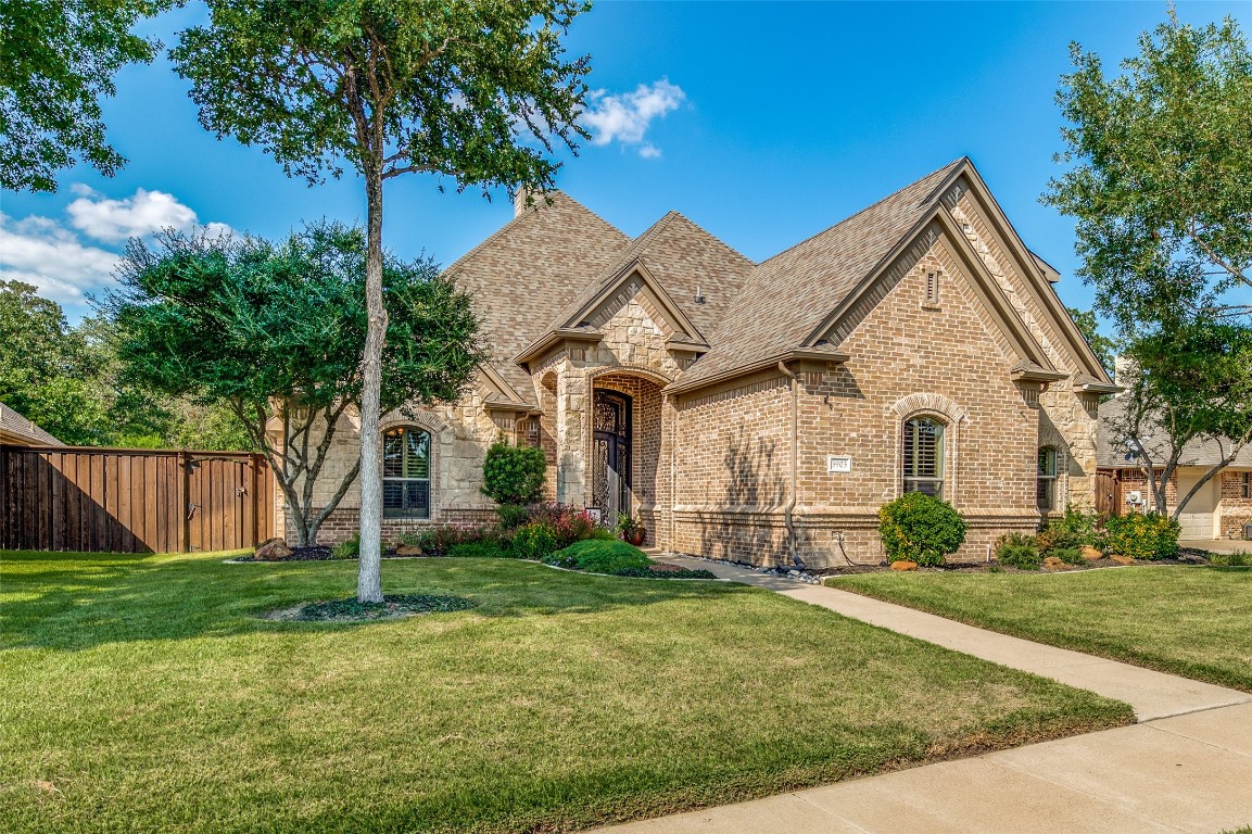 3903 Regal Oaks Drive Arlington TX 76001