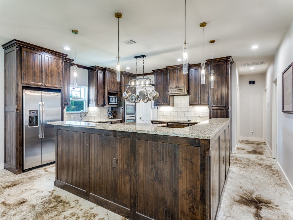 115 Kriston Lane Springtown TX 76082